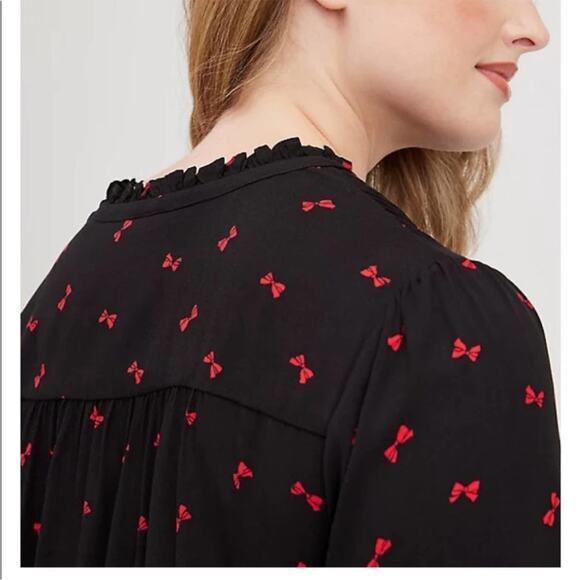 Torrid Red Bow Print Rayon Twill Tie Neck Peasant Top 3X NWT Tossed Bows - Picture 3 of 14